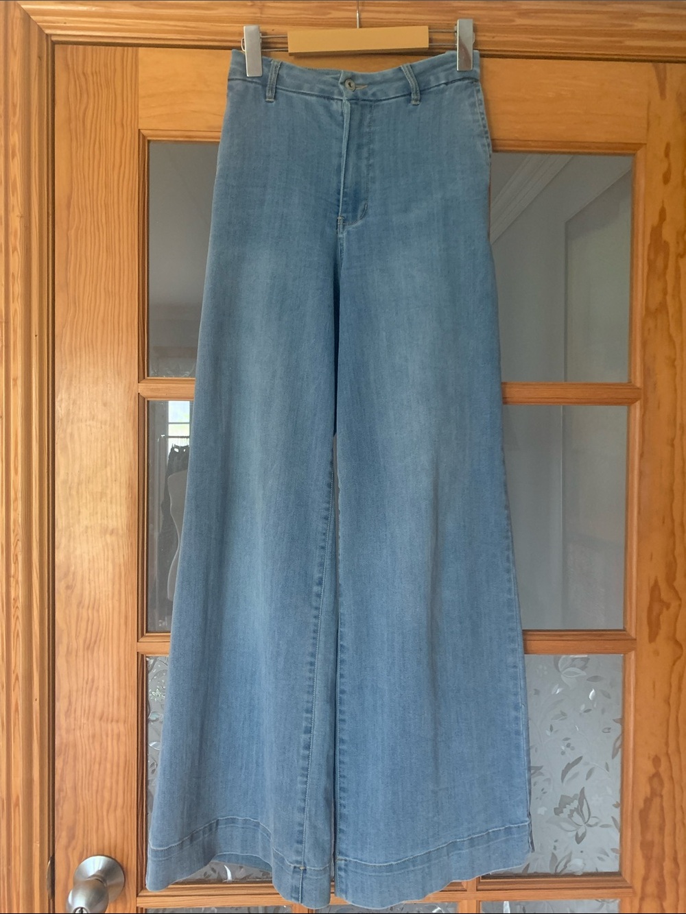 BCBGeneration High Rise Wide Leg Trouser Jeans - Light Wash, Sz 14